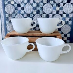 Vintage 70’s Pyrex Corning USA White Milk Glass 8oz Coffee/Tea Cups Set Of 4 EUC